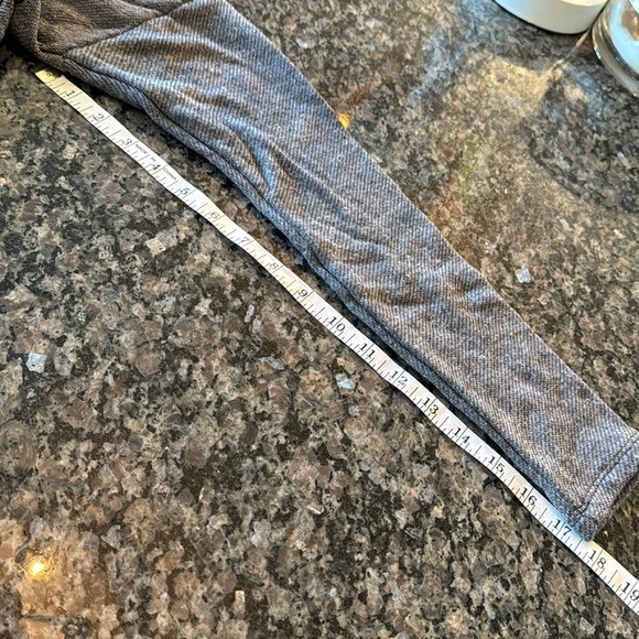 Zenana Outfitters cropped top NWT M - Picture 11 of 11